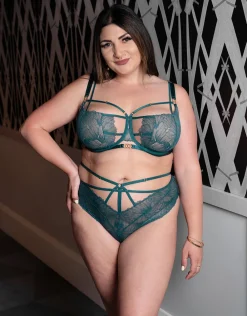 High-Brazilian FemFatale green*SugarShape Sale