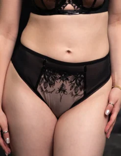 High-Brazilian My Pleasure black*SugarShape Hot