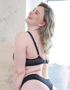 String Pure Basic black*SugarShape Clearance